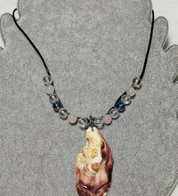 Edelstein-Halsschmuck